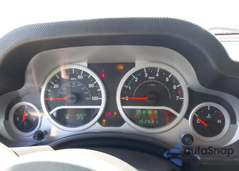 2008 Jeep Wrangler Unlimited Sahara из США, поврежденный, VIN 1J4GA59108L592475